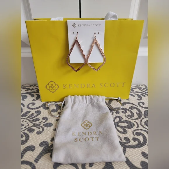 Kendra Scott Sophee Rose Gold Drop  Earrings Holiday Party Earrings - Picture 4 of 7